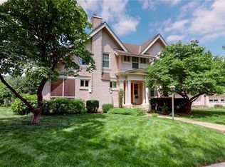 6044 Main St, Kansas City, MO 64113