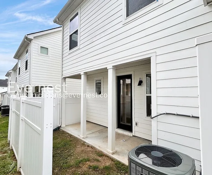304 Jeffries Way — Photo 19