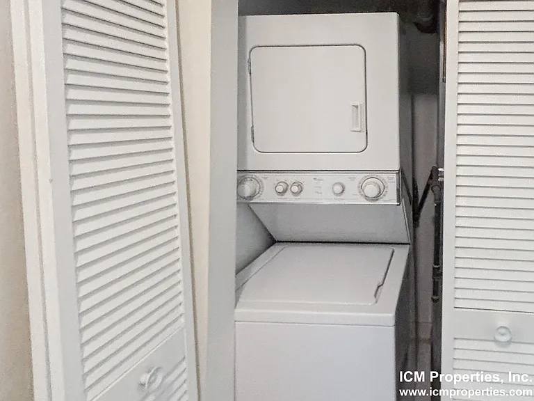 5063 N Winchester Ave #1 — Photo 3