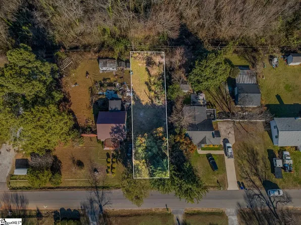 129 Somerset St, Greenville, SC 29611