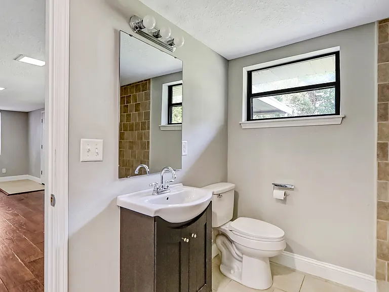 5761 Lake Lucina Dr S — Photo 25
