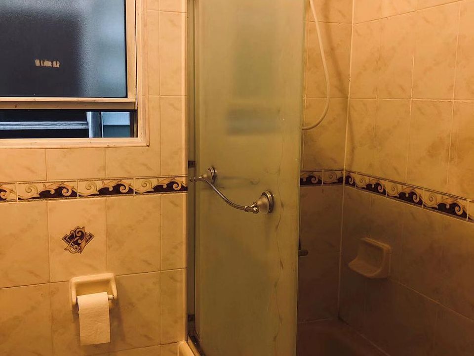 2nd image of 192 Clendenny Ave