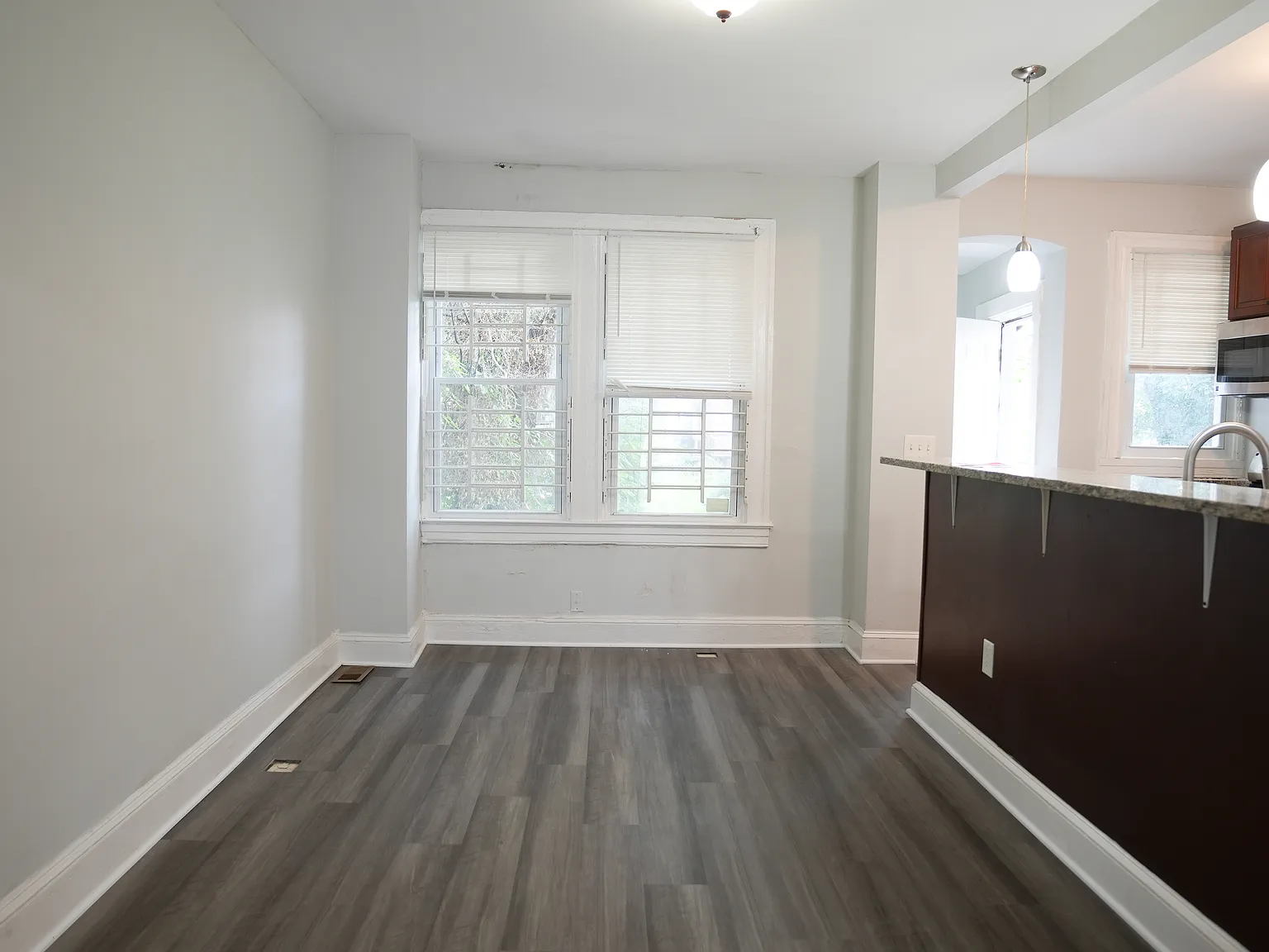 3 bed, 1.5 bath, $2,000 — Photo 3