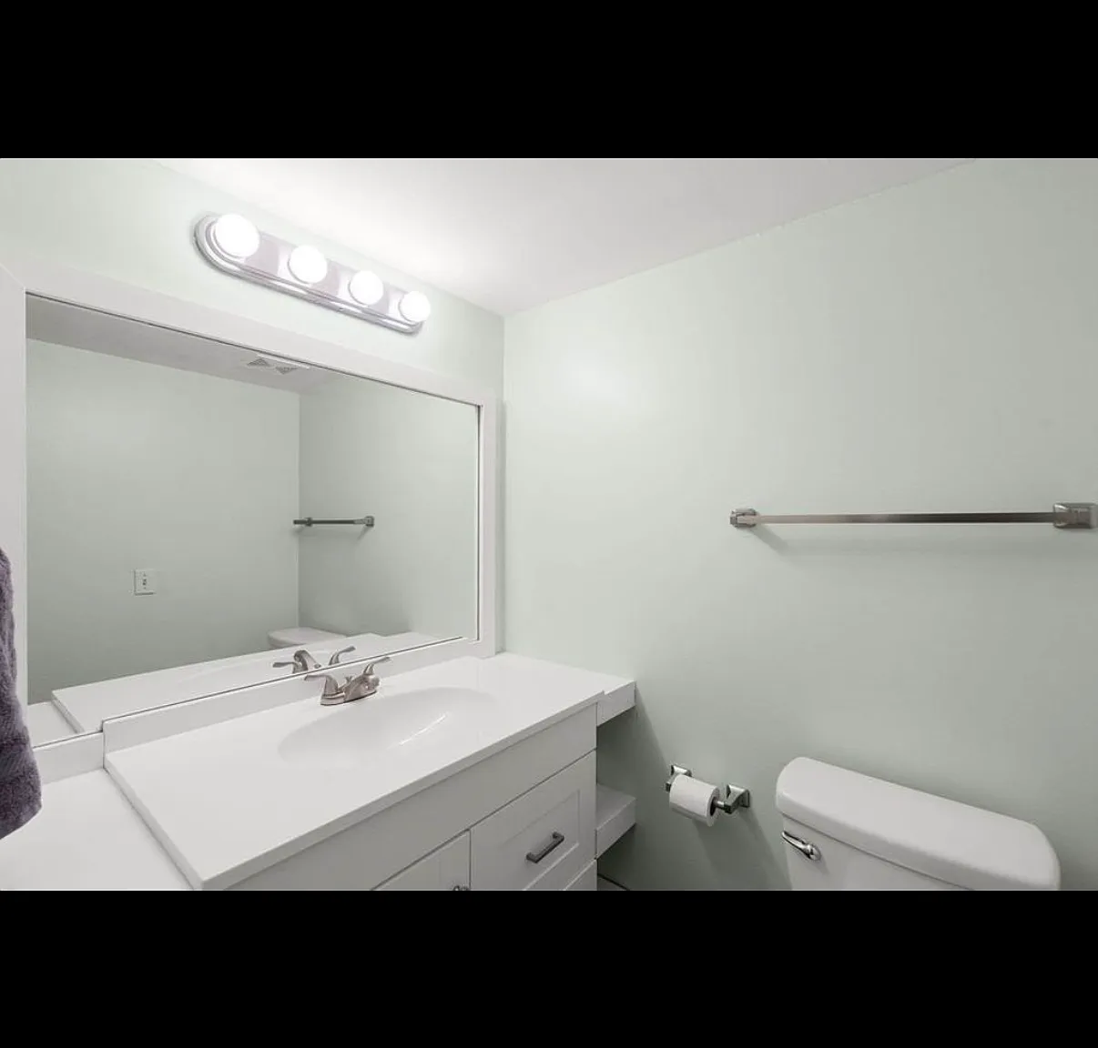 2 bed, 750 sqft, $1,900 — Photo 1