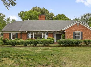 3758 Walnut Grove Rd, Memphis, TN 38111