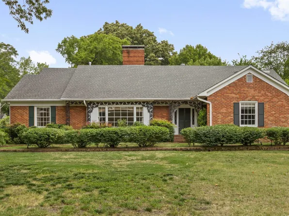 3758 Walnut Grove Rd, Memphis, TN 38111
