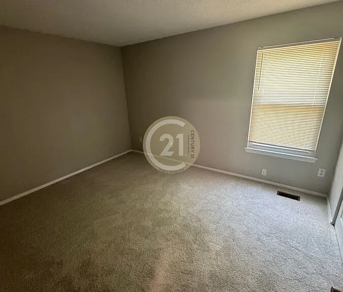 5723 Constance Ct — Photo 11