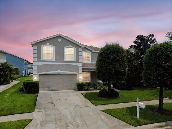 2nd image of 8821 N River Rd