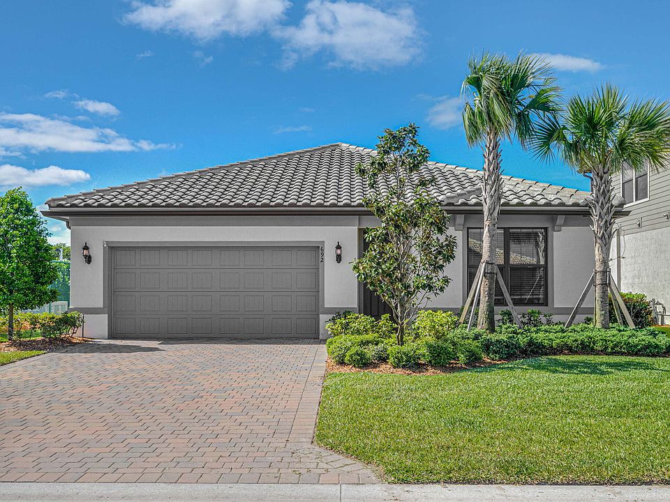 1st image of 692 SE Boboli Way