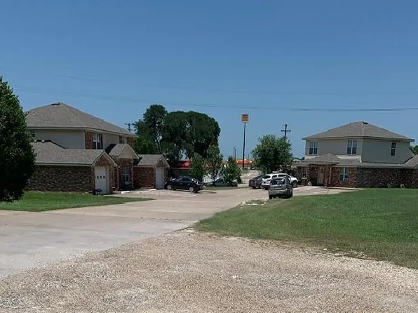 378 S Memorial St APT 401, Riesel, TX 76682