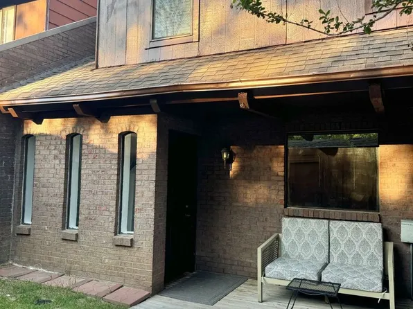 1255 E County Line Rd, Jackson, MS