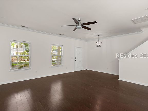 5th image of 1806 Towne St