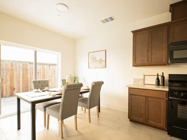 902 N Olive Ave, Turlock, CA 95380