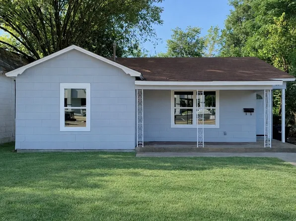 820 W Crawford St, Denison, TX 75020