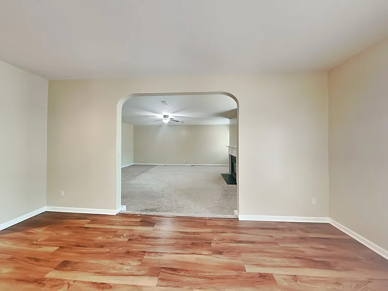 618 Maltese Dr — Photo 7