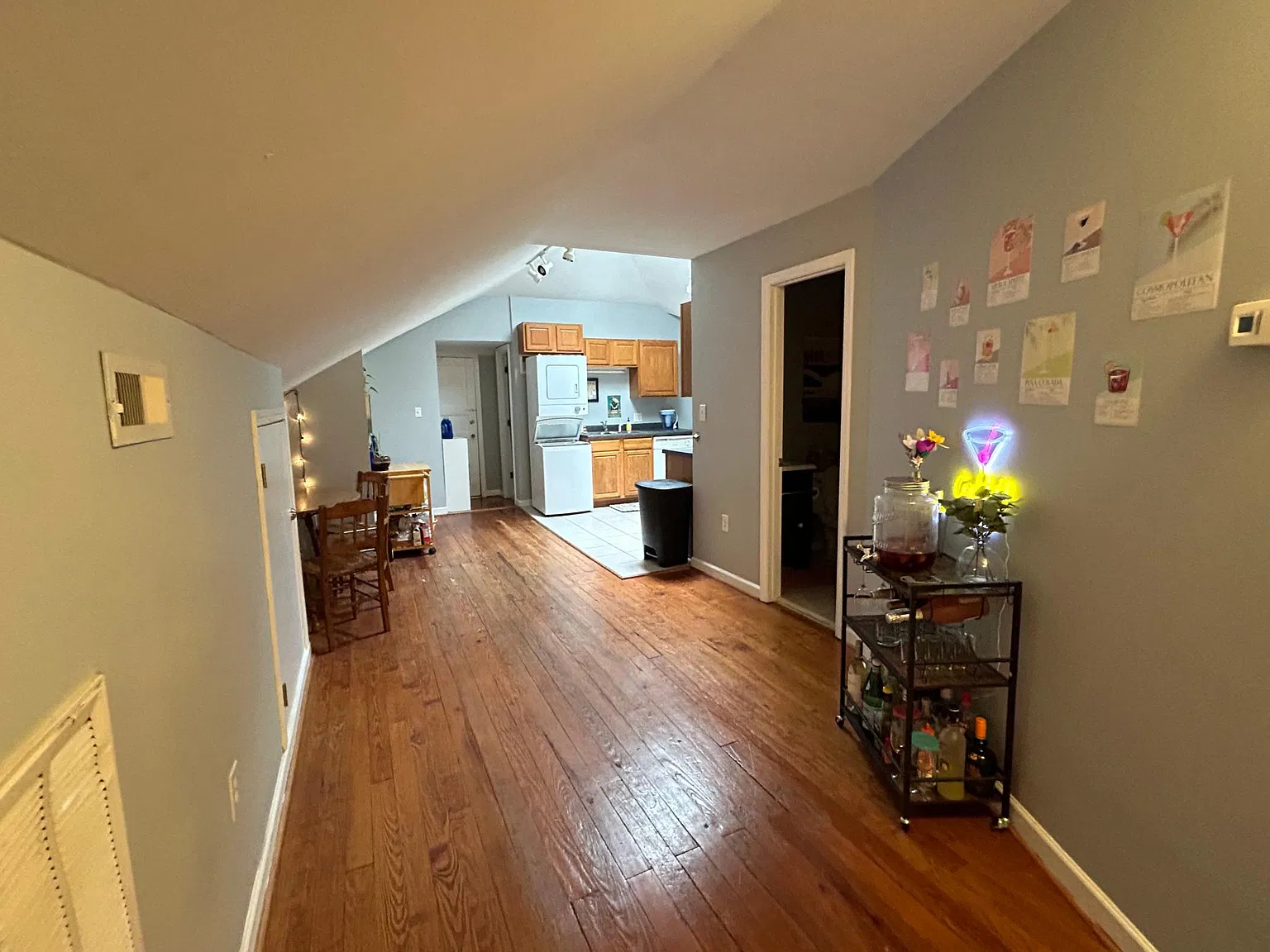 4 bed, $2,400 — Photo 3