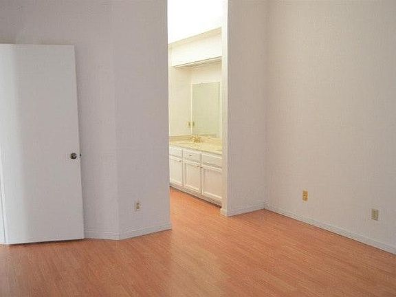 5th image of 1840 Bridgecreek Dr