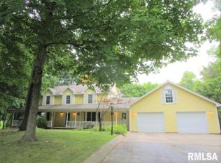 310 Townhall Rd, Metamora, IL 61548