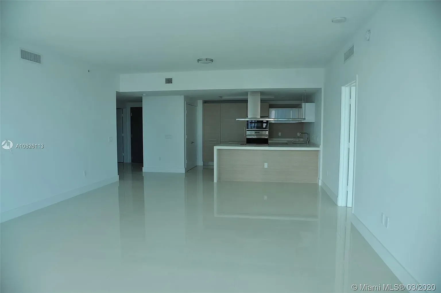 2 bed, 2.5 bath, 1718 sqft, $5,500 — Photo 4