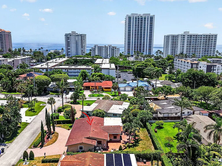 2060 Tropic Isle — Photo 76