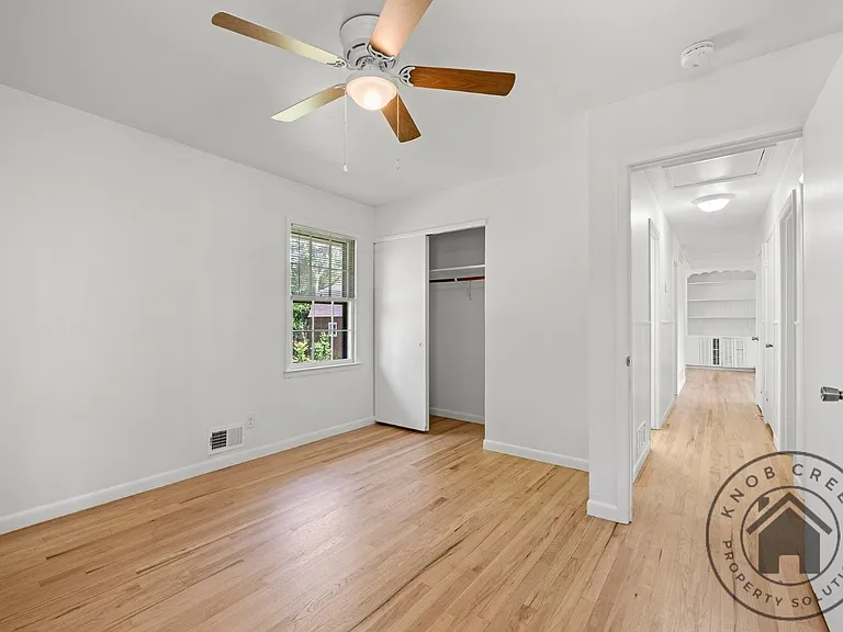 1138 Highland Dr — Photo 16