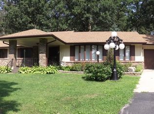 18720 Caledonia Rd, Caledonia, IL 61011