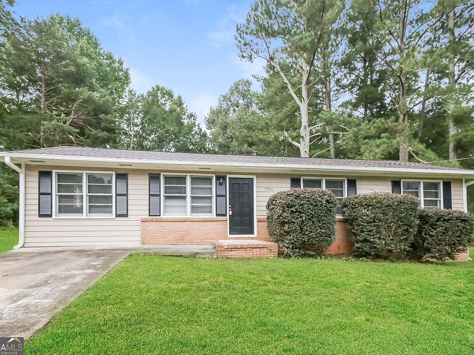 1st image of 2535 Woodland Dr NW