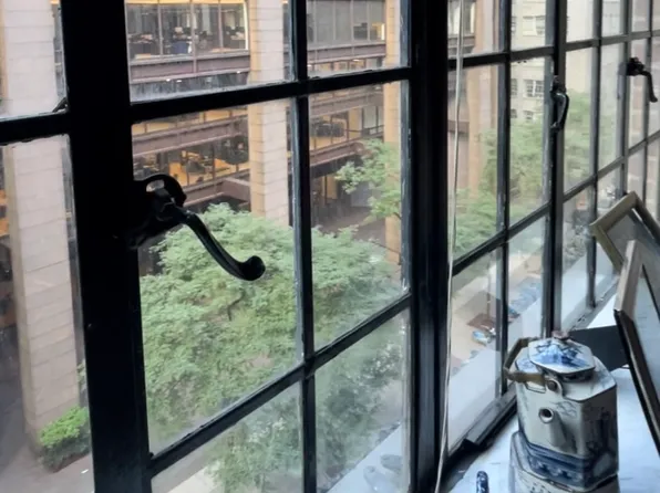 321 East 43rd Street image 2 of 12