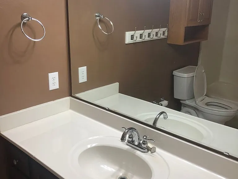 304 Ashley Oaks Private Dr — Photo 20