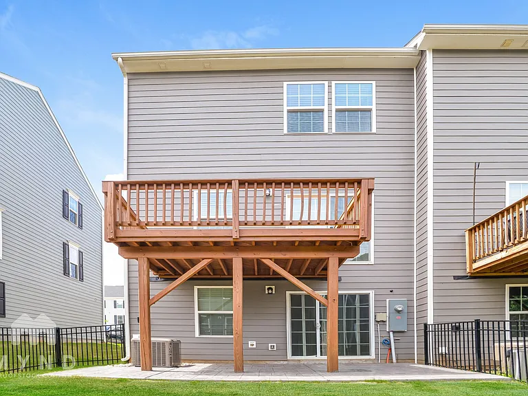 2423 Dr Carver Rd — Photo 19