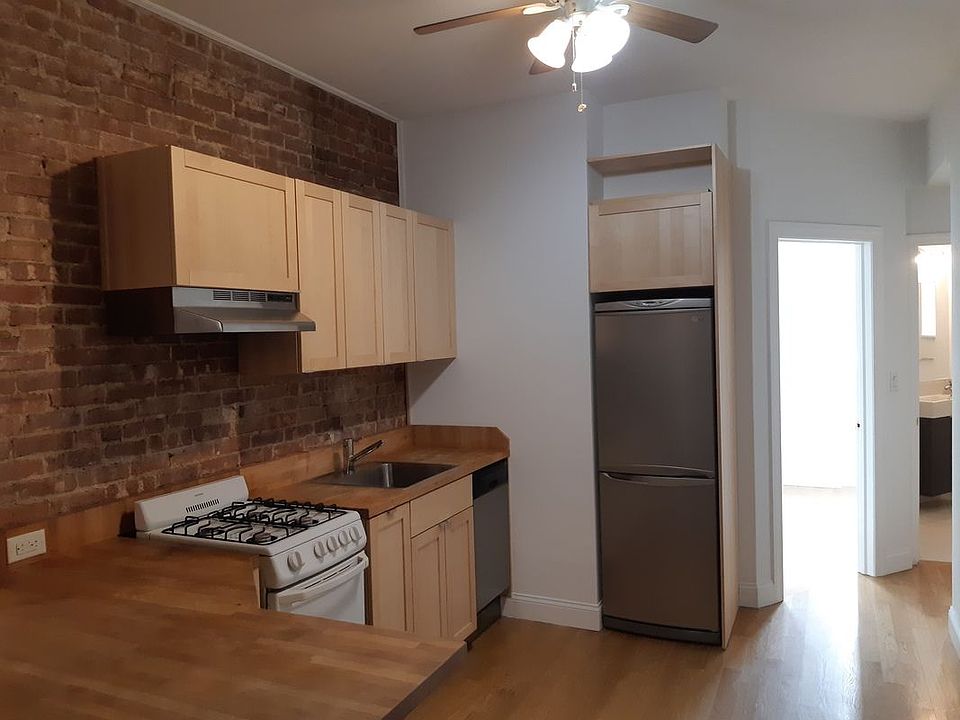 1st image of 102 Bedford Ave APT 3L
