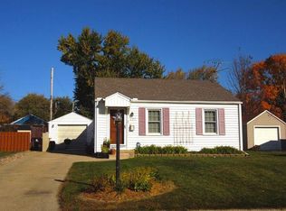 427 W Lakewood Ave, Peoria, IL 61614