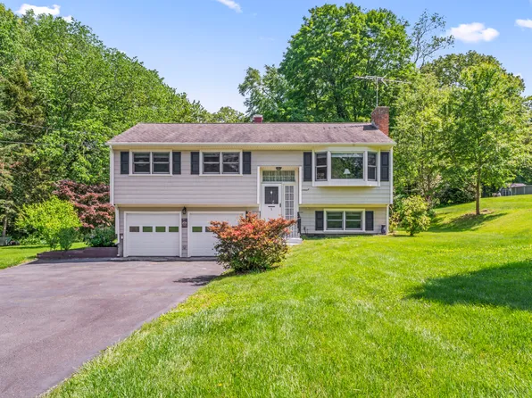 5 Settlers Lane, Newtown, CT 06482