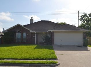 4605 Brompton Ln, Bryan, TX 77802
