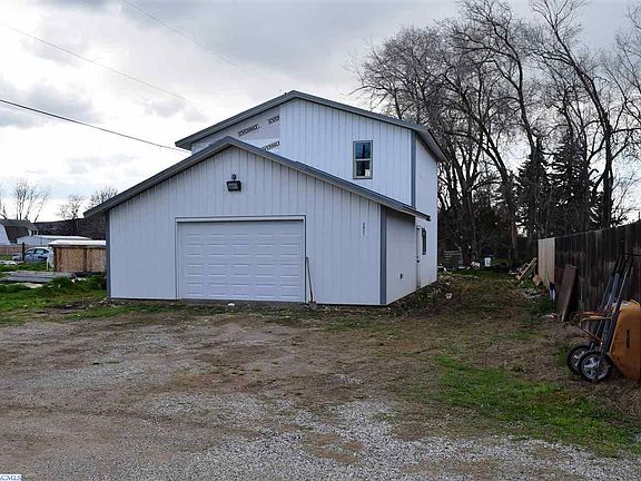 5th image of 3921 W 10th Ave
