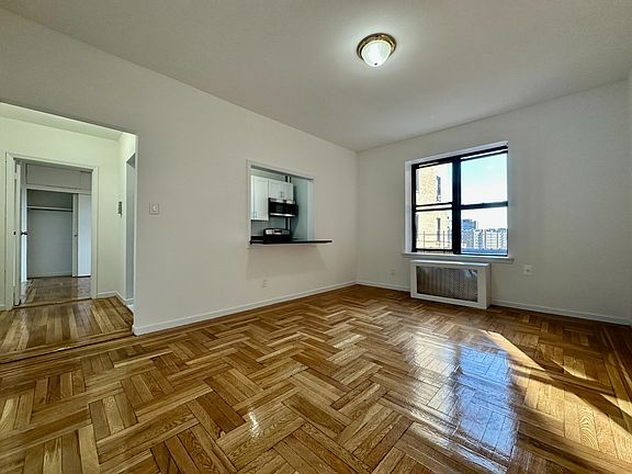 2nd image of 590 Fort Washington Ave #1NL