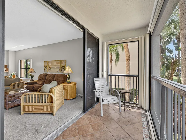 500 Uno Lago Dr #201 — Photo 21