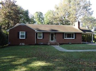 80 School St, Alberta, VA 23821