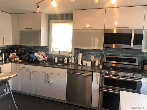 5th image of 30 Mohegan Ave Floor 1