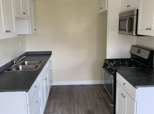 530 W 37th St APT 4, San Pedro, CA 90731
