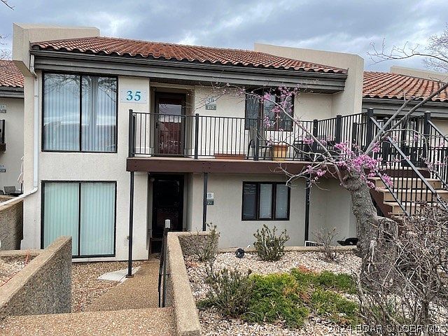 1st image of 35 Casa Blanca Ct Unit 2B