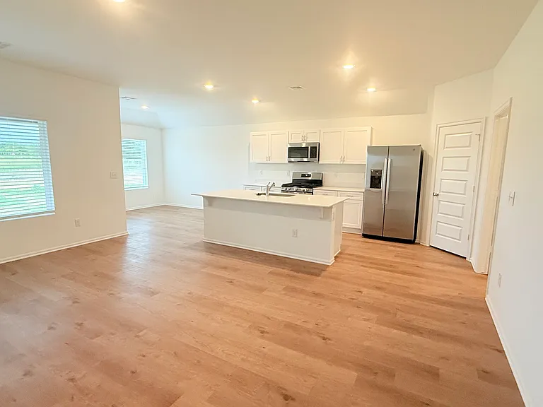 4005 Dutch Ln — Photo 7