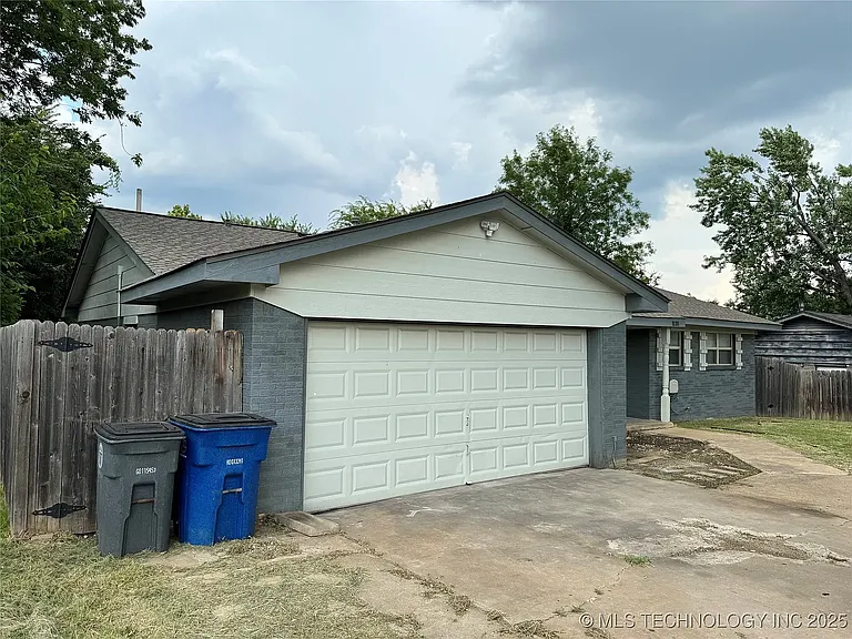 11311 E 15th Pl — Photo 32