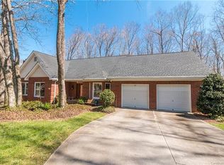 5117 Lindstrom Dr, Charlotte, NC 28226