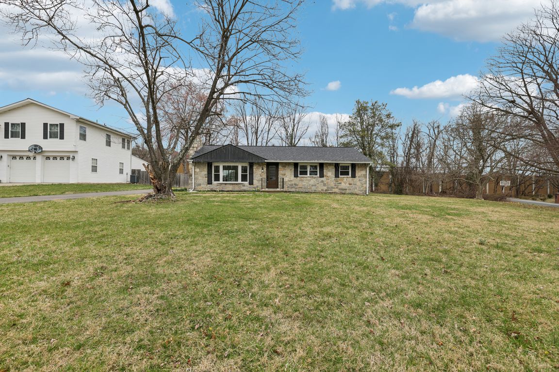 Millbrook Rd-S2003-001.jpg