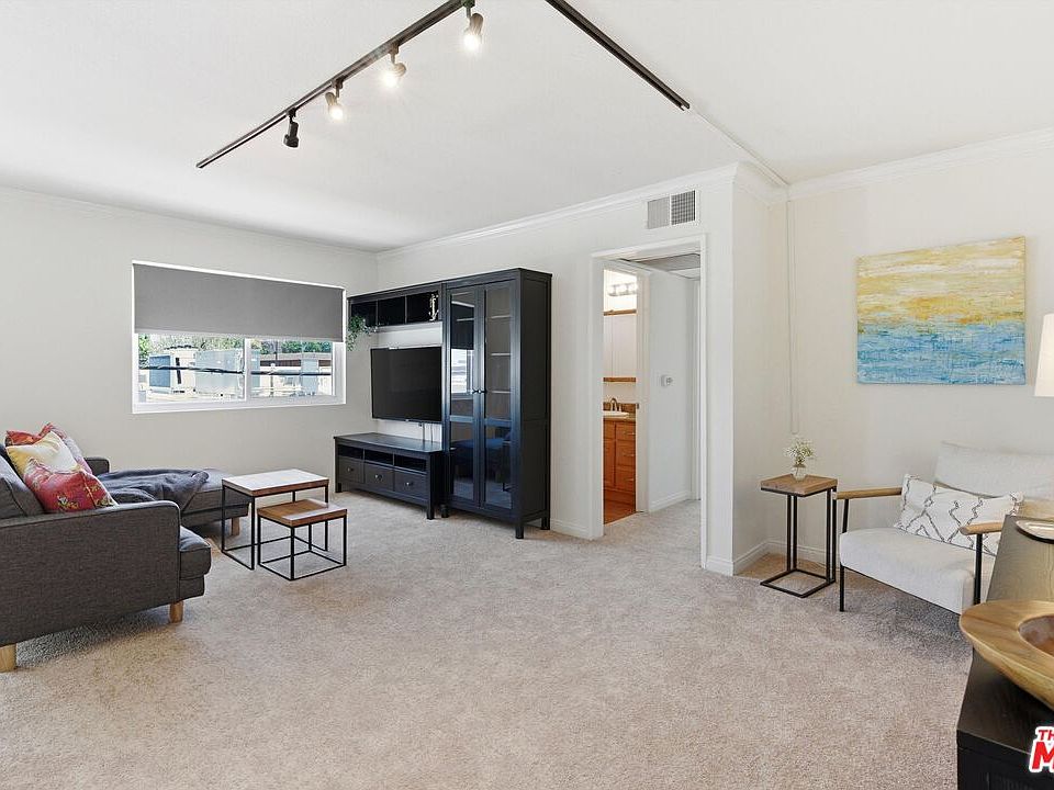 1st image of 1015 E Spazier Ave APT 205