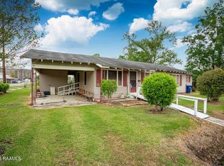 408 W Perrodin St, Rayne, LA 70578