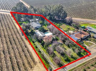 9023 Avenue 404, Dinuba, CA 93618