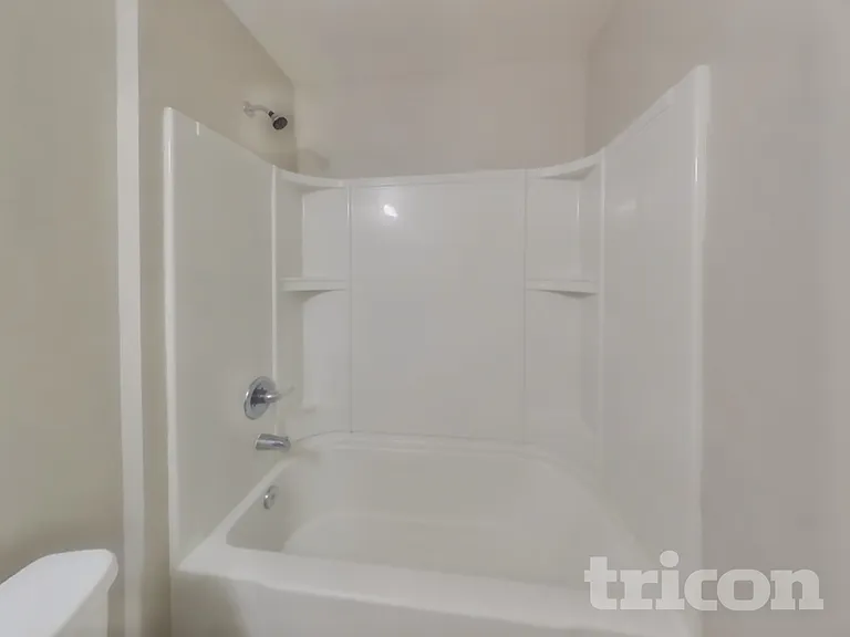 4480 Glendas Meadow Dr — Photo 14