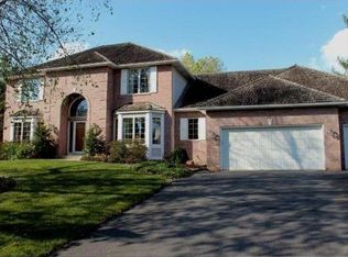 10584 Boss Cir, Eden Prairie, MN 55347